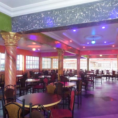 De-Zone Hotel Ikotun Kültér fotó