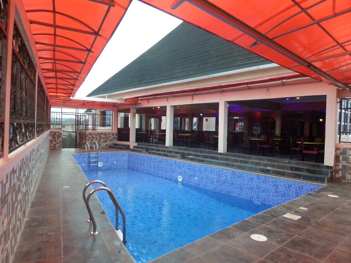 De-Zone Hotel Ikotun Kültér fotó
