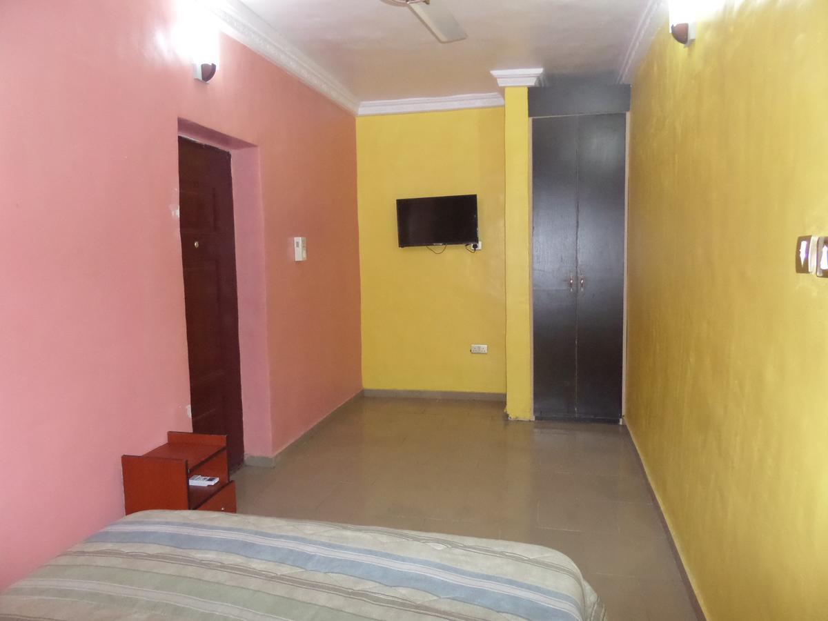 De-Zone Hotel Ikotun Kültér fotó